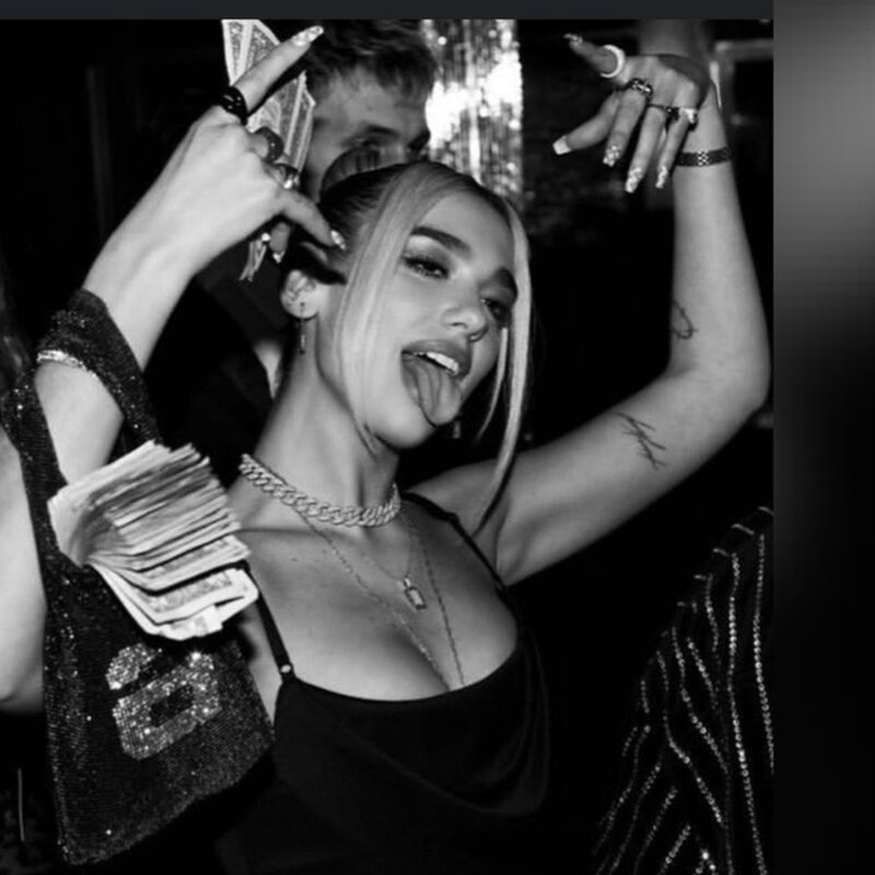 Job. Iti oferim posibilitatea de a avansa.